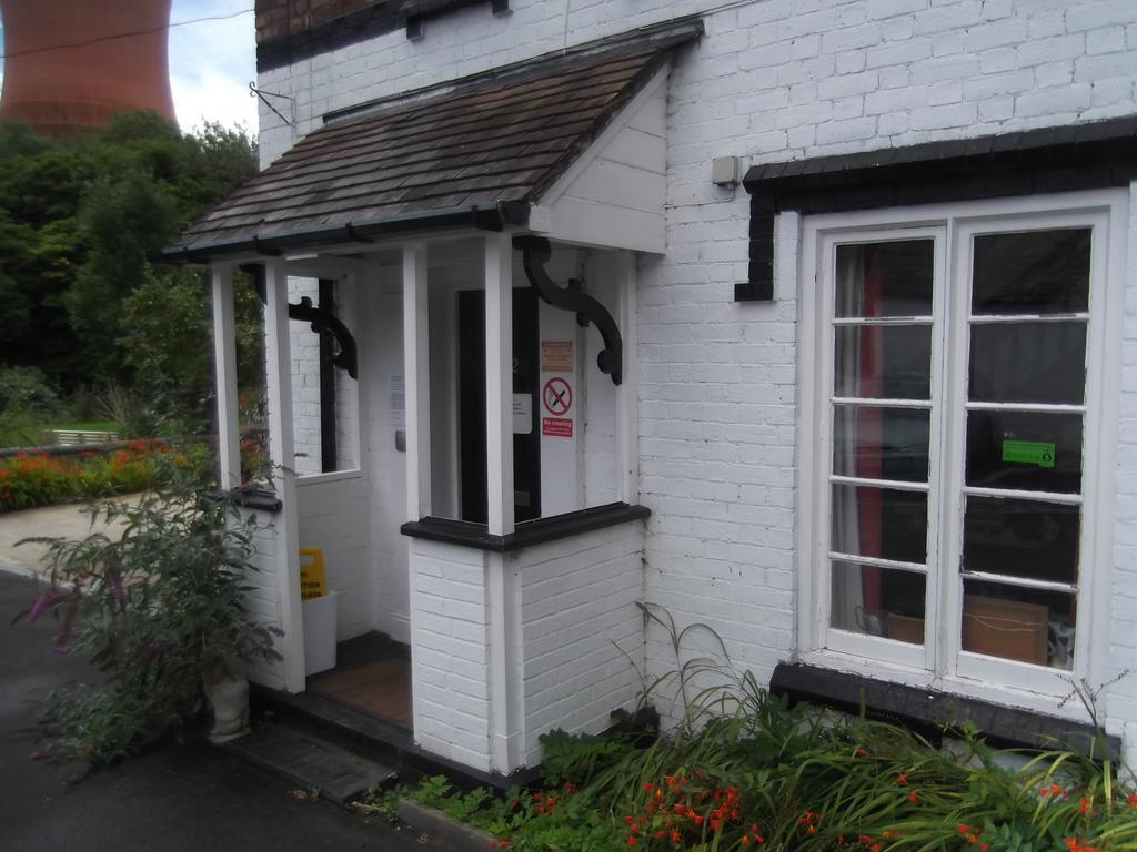 Firs Riverside B&B Ironbridge Exterior photo